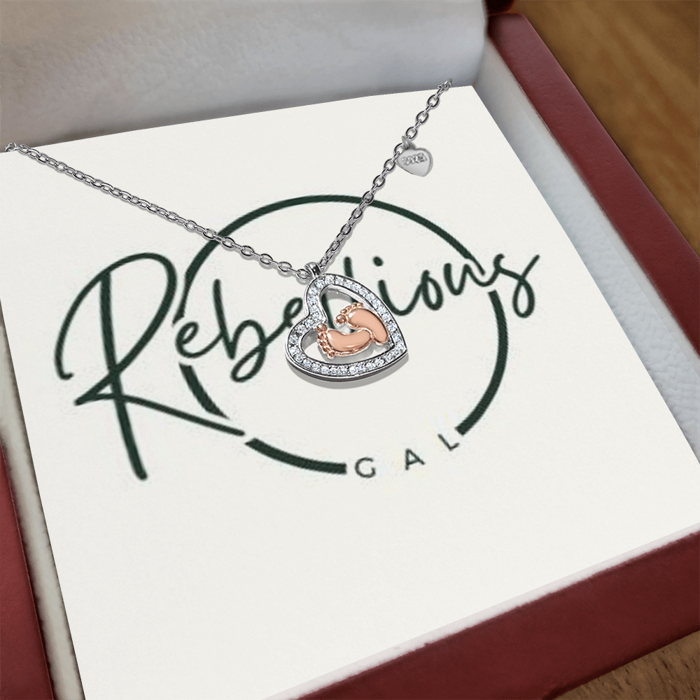 Chains That Bite Back: 6 Rebellious Jewelry Necklaces Every Rebel Gal Needs