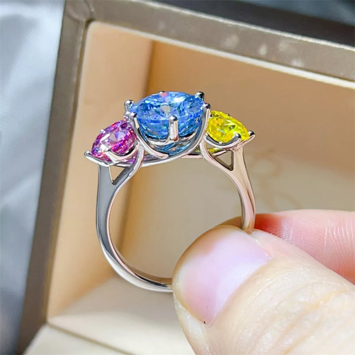 Close-up of prong setting moissanite stone