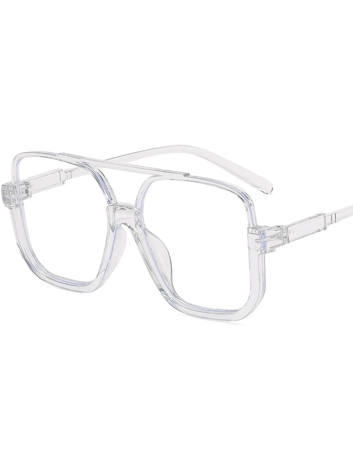 Dramatic UV protection oversized square eyewear for rebellious women side profile