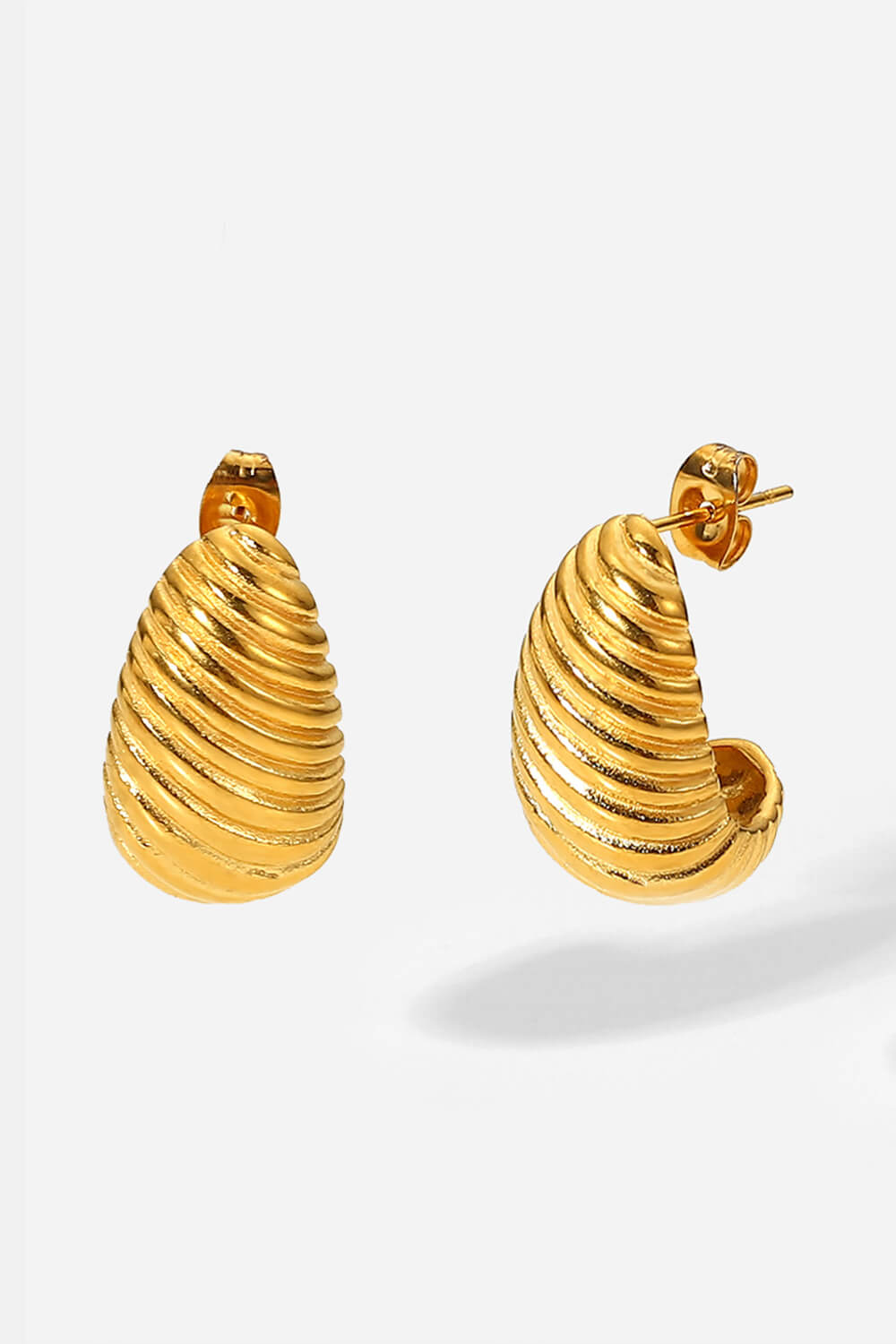 Gold-Plated Spiral Seashell Earrings – Coastal-Inspired Elegance for Every Look