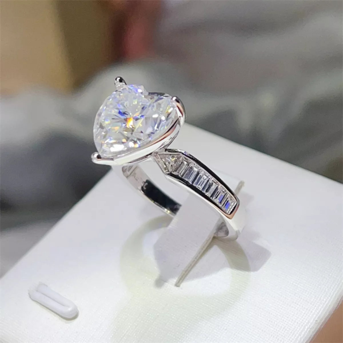 Detailed heart cut moissanite and plating on statement ring 2026 trend